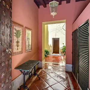  Villa Museum Duplex And Patios, Historical Center, 8 Pax